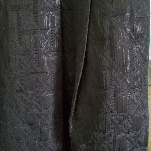 Black Dress - Picture 6 of 10